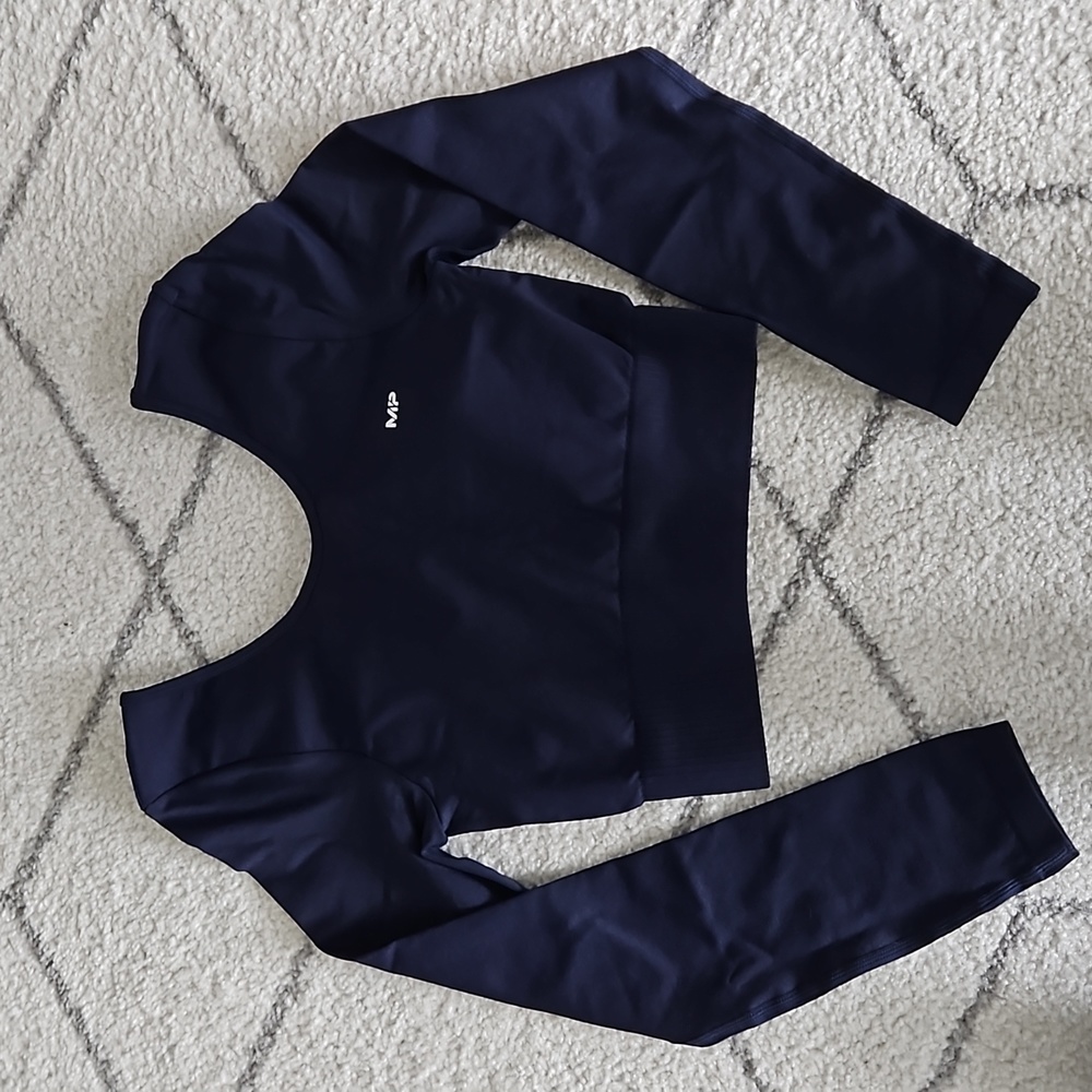 MyProtein Women's Composure Seamless Long Sleeve Crop Top - Navy - S
